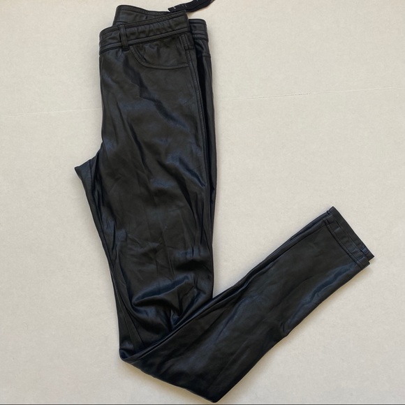Aritzia Pants - Aritzia Wilfred Leather Ardenne Leggings Sz 4
